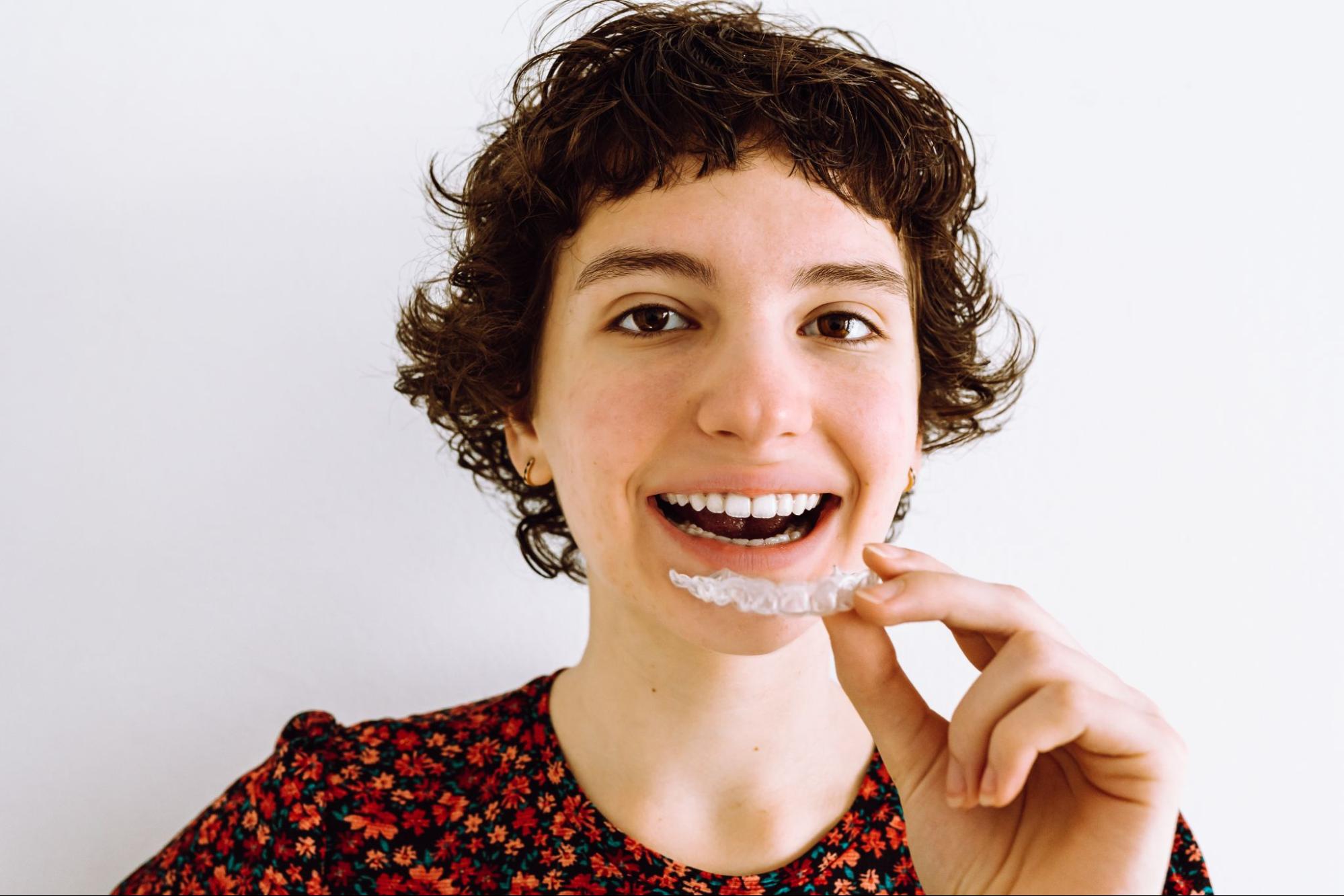 How Do You Monitor Progress While Using Clear Aligner Trays?